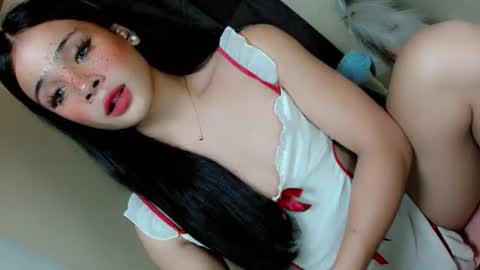 Kate flores online show from June 16, 4:19 pm