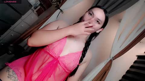 Gigi online show from March 11, 1:37 am