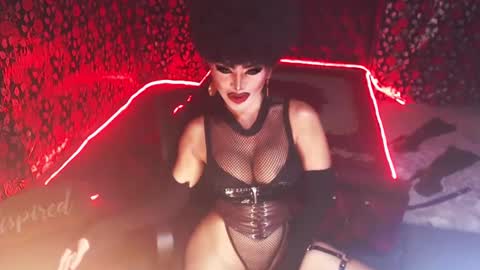 Snapshot of _hailyourqueenx chatting on December 20, 5:51 pm GoDDess  Chloe online show from December 20, 5:51 pm