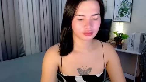 _sophie_69 online show from October 24, 6:18 am