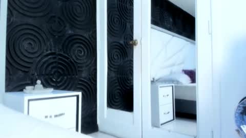 Abigail online show from November 10, 11:11 am