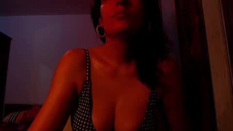 amy        online show from September 23, 8:20 am