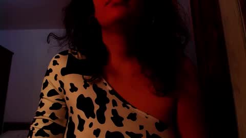 amy        online show from October 13, 6:48 am