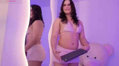 Ash             INDEPENDET MODEL  online show from November 10, 6:47 am