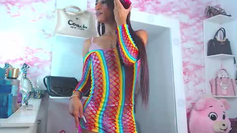 aisha salome holguin online show from January 17, 1:02 am