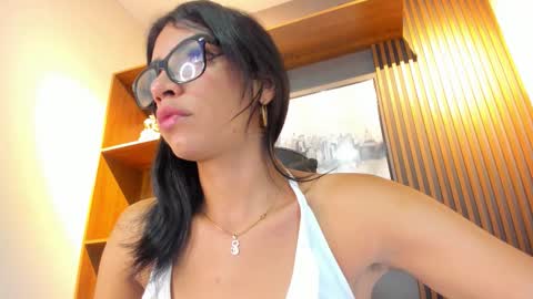 Alahia Rodriguez online show from January 13, 8:28 pm