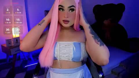 Snapshot of alexia_mattel chatting on January 26, 10:24 pm alexia mattel online show from January 26, 10:24 pm