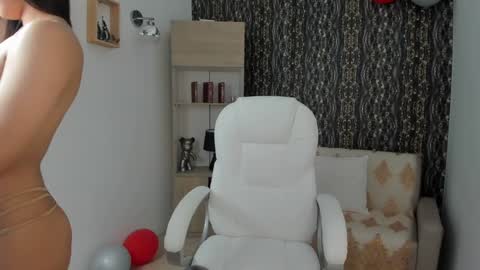 Alice online show from December 4, 4:32 pm