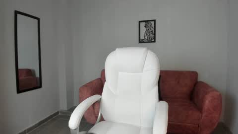 Alice online show from January 30, 2:15 pm