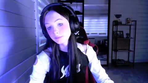 Snapshot of alice__aris chatting on February 26, 3:08 pm Alice Aris online show from February 26, 3:08 pm