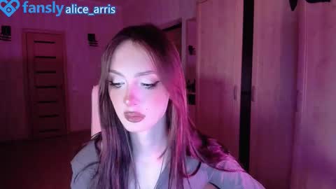 Snapshot of alice__aris chatting on October 10, 7:59 pm Alice Aris online show from October 10, 7:59 pm