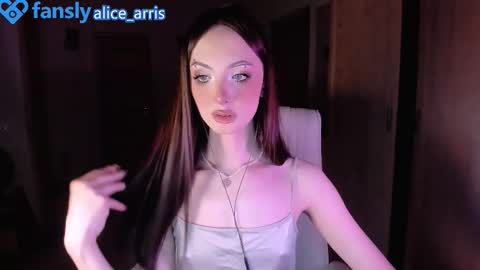 Snapshot of alice__aris chatting on October 25, 2:12 pm Alice Aris online show from October 25, 2:12 pm