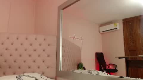 Sofia online show from February 10, 2:02 pm