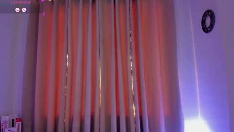 Snapshot of allison_alahia chatting on September 20, 1:38 pm Allison online show from September 20, 1:38 pm