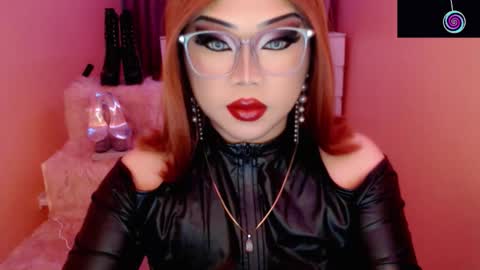 Queen Mireska online show from February 23, 4:54 pm