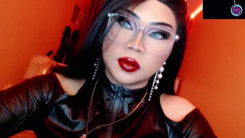 Queen Mireska online show from February 27, 2:17 am
