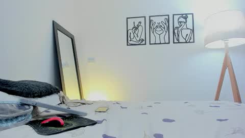 Andrea Cherry online show from February 2, 11:53 am