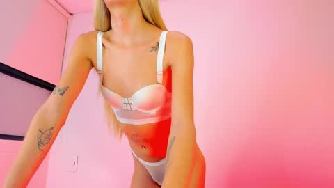 ANGELINA  INDEPENDENT MODEL online show from March 10, 4:07 am