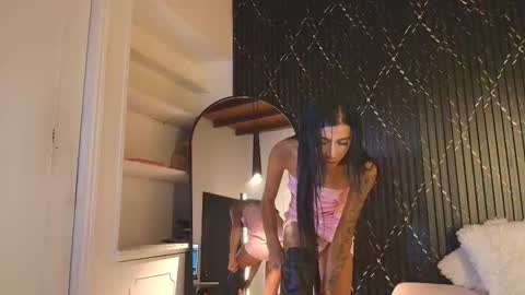 Aria Millers  online show from November 10, 6:42 pm