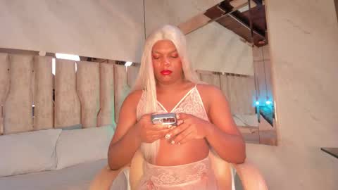 ariana_grande233 online show from February 27, 11:49 am