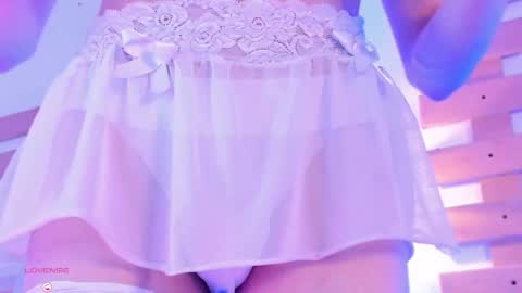 Ari  online show from October 28, 1:31 pm