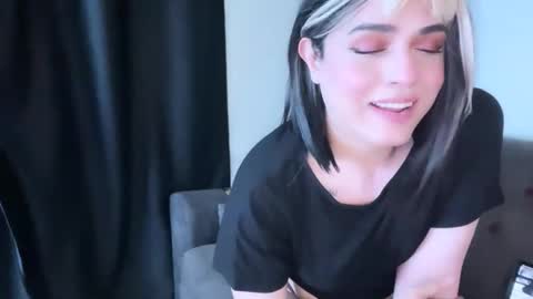 ava9999ava online show from May 6, 10:27 pm