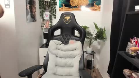 Issa Trap online show from November 4, 4:34 am