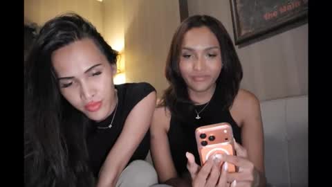 bee_thai online show from February 13, 8:27 pm