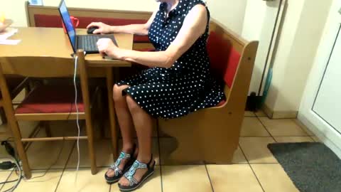 Bernadetanylon online show from July 2, 2:23 am