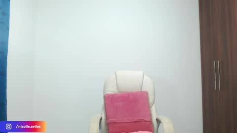 Snapshot of beuty_goddes777 chatting on February 18, 8:58 pm Nicolle Aviles online show from February 18, 8:58 pm