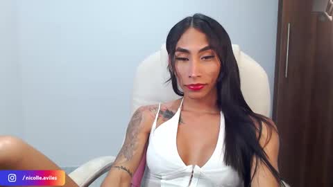 Snapshot of beuty_goddes777 chatting on February 20, 6:06 am Nicolle Aviles online show from February 20, 6:06 am