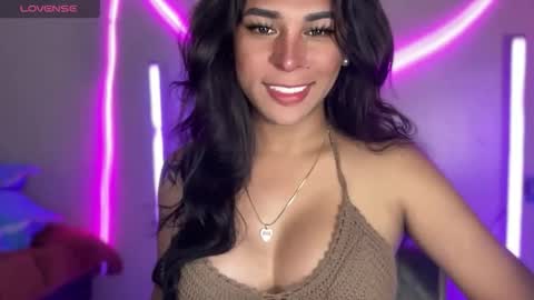 queen amanda online show from May 18, 4:07 am