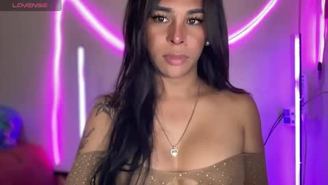 queen amanda online show from May 24, 8:11 am