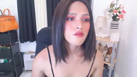 black_bag69 online show from May 16, 11:09 am