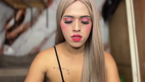 black_bag69 online show from July 28, 11:17 am