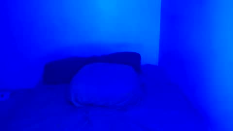 blackfrance44 online show from December 8, 8:30 am