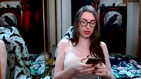 Bluerose online show from November 8, 9:59 pm