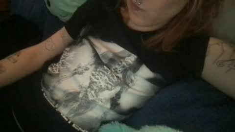 Snapshot of boywithbug chatting on March 1, 10:53 pm boywithbug online show from March 1, 10:53 pm