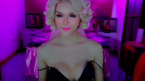 brionatop online show from October 27, 11:57 pm