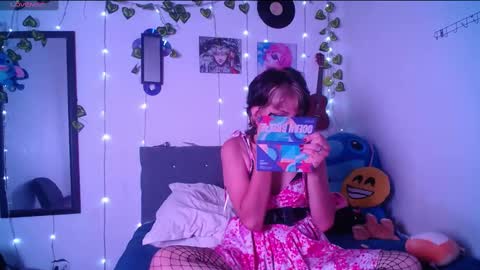 caitlynwheler online show from February 13, 4:39 pm