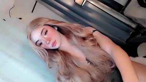 call_me_nina online show from June 4, 2:58 am