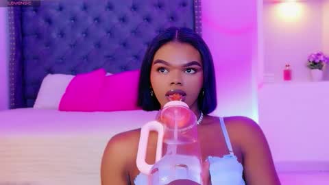 camiestrada online show from November 2, 12:52 am