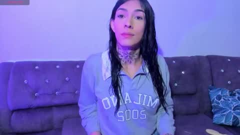  s online show from February 11, 7:05 am