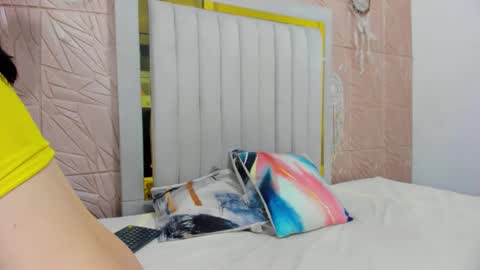 candise online show from November 3, 8:30 pm