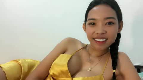 carmela online show from February 3, 5:49 am