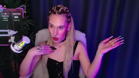 Cassie online show from December 4, 12:04 am