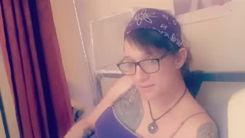 Cassiemichelle online show from May 22, 7:26 am