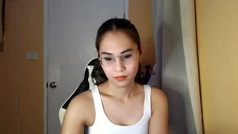 chelly4u69 online show from January 16, 5:16 am