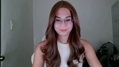 chelly4u69 online show from August 5, 1:22 am