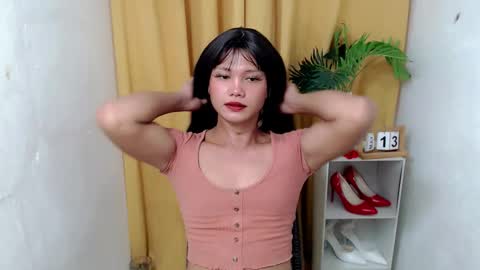 chloiedelight14 online show from May 13, 12:52 am